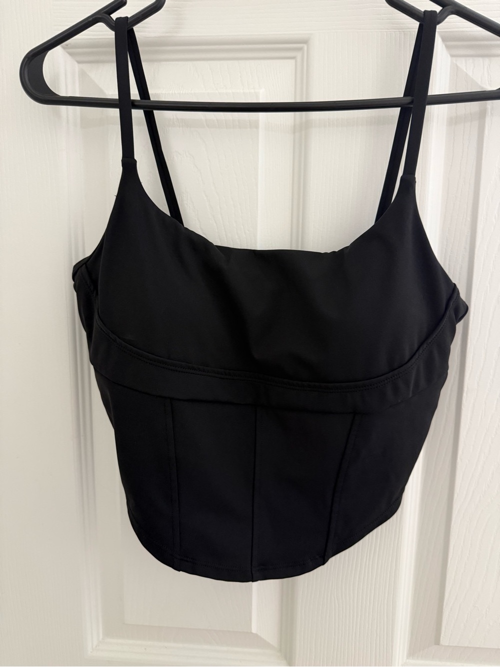 HALARA Black Cropped Bustier looking tank top
